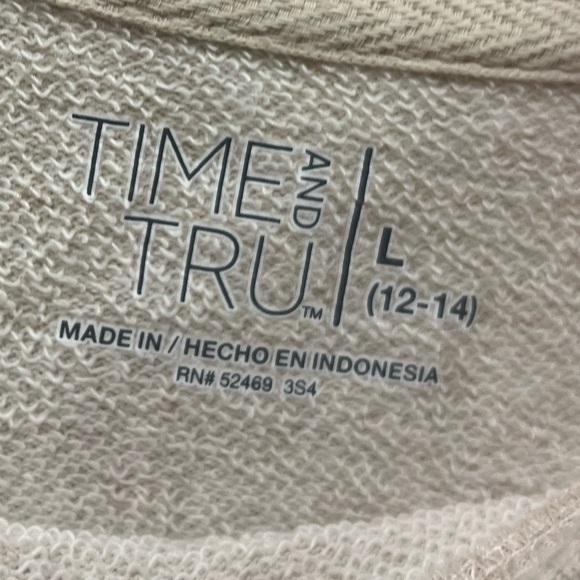 Bundle!! Ladies size 12/14 large- 3 active sweatshirts for $25 like new - Picture 4 of 4